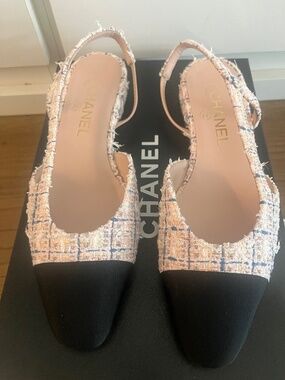 NEW Chanel Tweed Slingback Flats